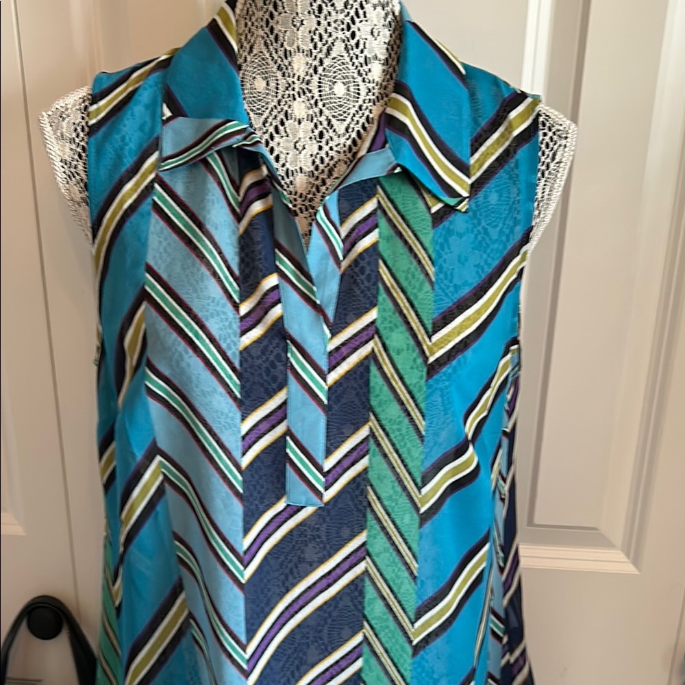 CAbi Sleeveless Chevron Stripe Blouse in Turquoise, Navy, Green - Picture 3 of 13